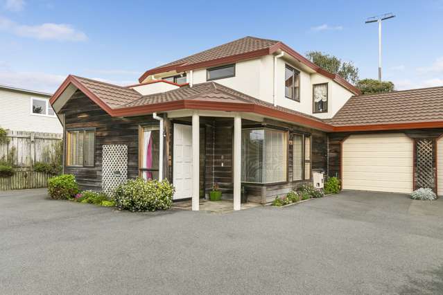 8 Scorian Close Karori_1