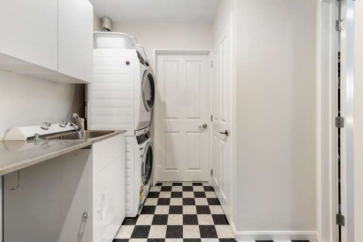 17 Evergreen Place Parklands_19