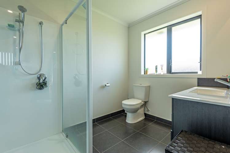 191 Pacific Drive Fitzherbert_7