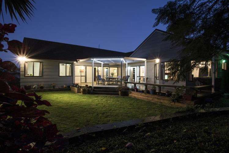 1/532 Whangaparaoa Road Stanmore Bay_1