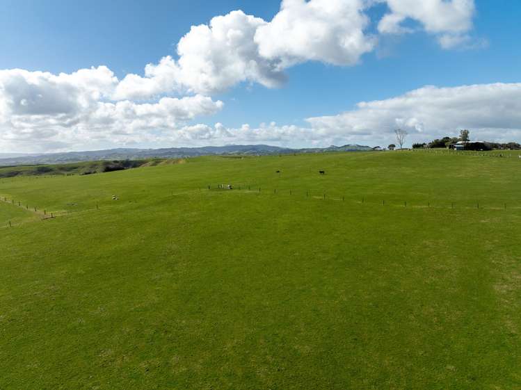 88 Lake Road Kawhia_21