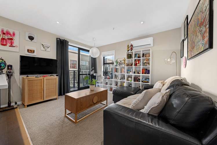 110/69B Hall Avenue Mangere_9