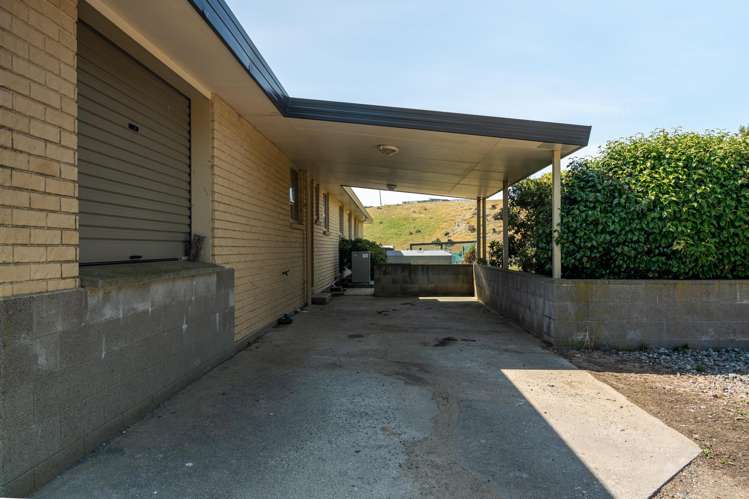 727 Waimea Valley Road Mandeville_18