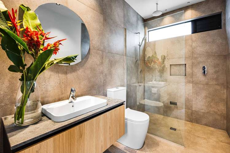 2 Pioneer Crescent Omaha_29