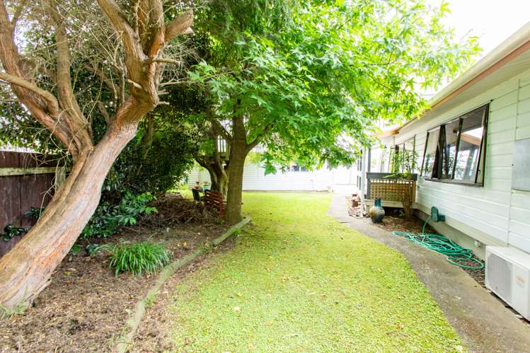 2 Hunter Street Dannevirke_13