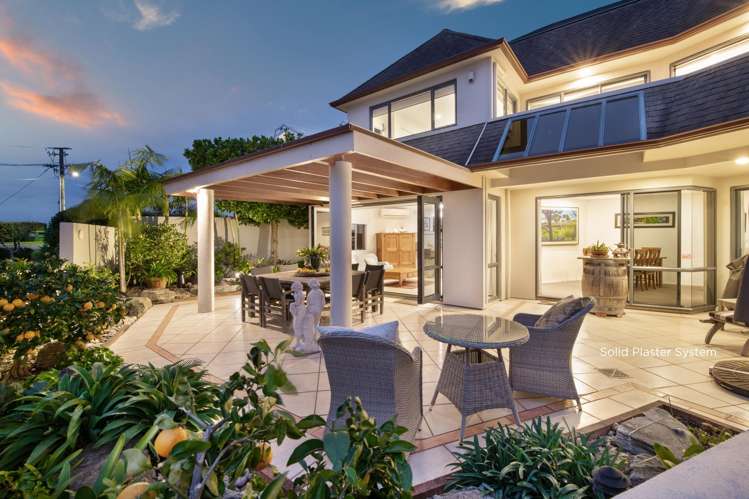 13 Joydon Place Stanmore Bay_25