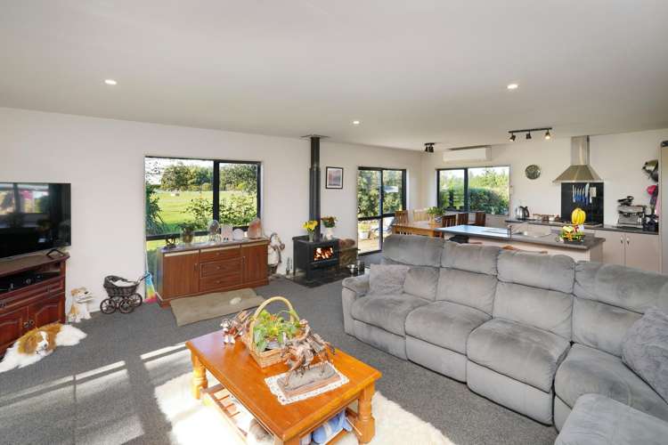 1122 Poyntzs Road West Eyreton_10