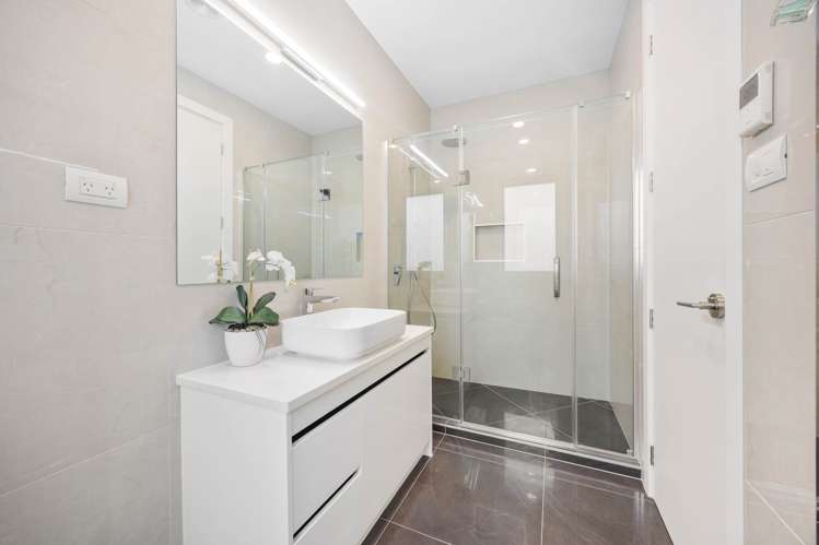 24 Priestley Drive Bucklands Beach_38