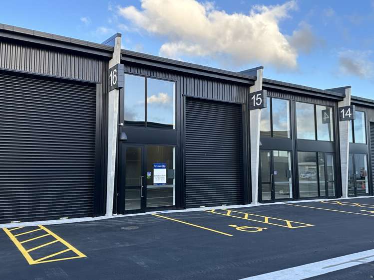 Unit 15, 8 Toorea Street (Junction Worx) Papamoa_1