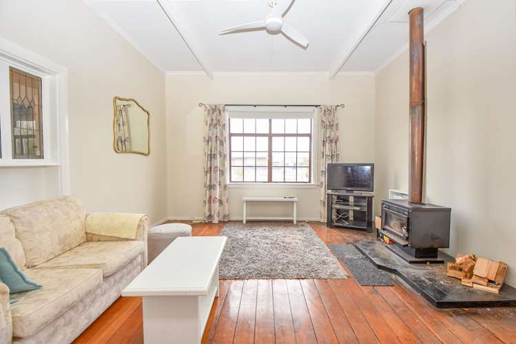 243 High Street North Carterton_7