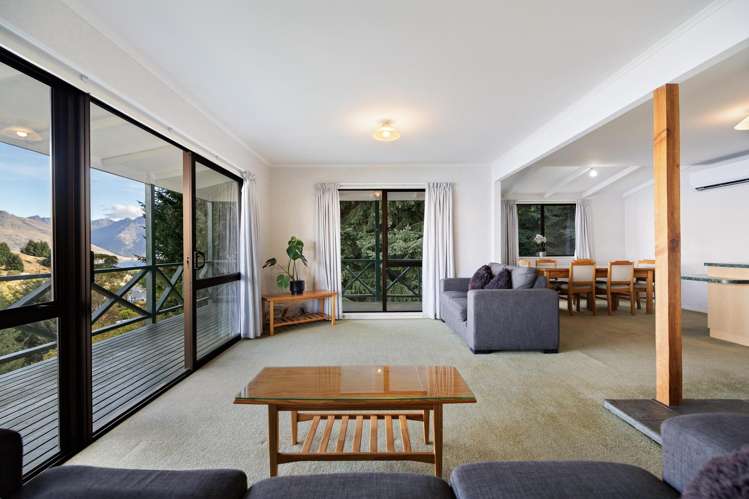 1 Von Place Fernhill/Sunshine Bay_19