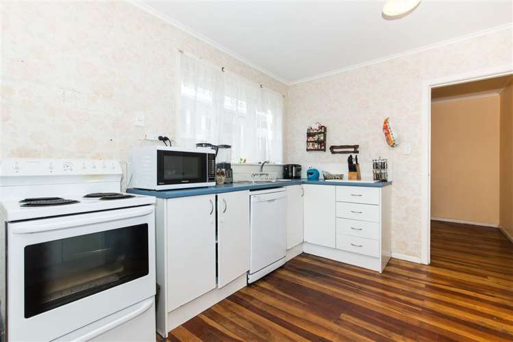 16 Kelkirk Street Kelston_6