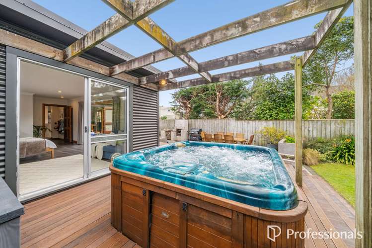 1 Thornycroft Avenue Epuni_24