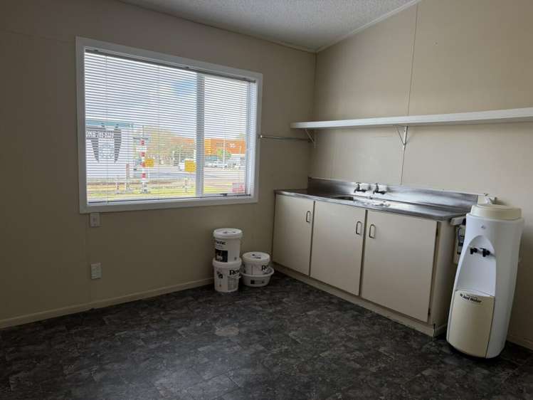 316 Broadway Stratford_12