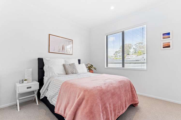 33 Cambie Avenue Red Beach_17