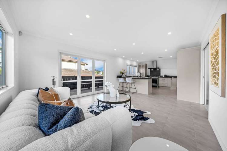 9 Soljans Place Flat Bush_11