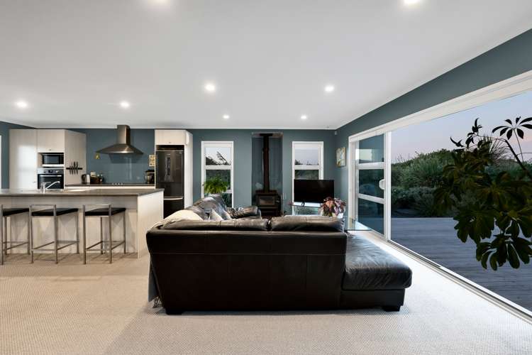 265 Tai Road Opunake_7