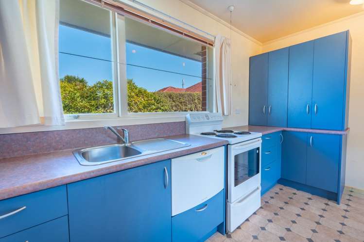 7/94 Avenue Road West End_5