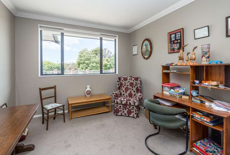 6 Ivondale Grove Solway_25