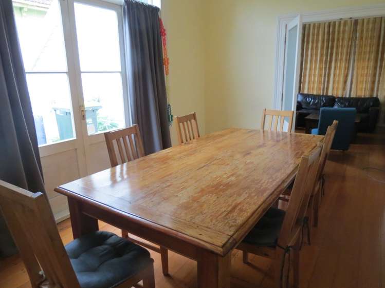 6 Burgess Road Devonport_2