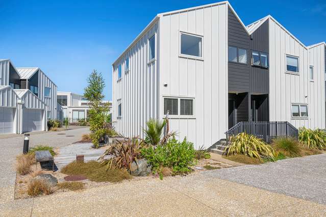 Easy Care Living by the Beach