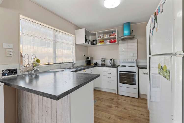 3 Kohiwi Road Manurewa_11