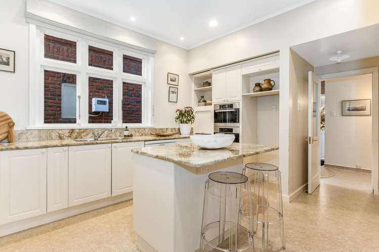 65 Thompson Street Mount Cook_16