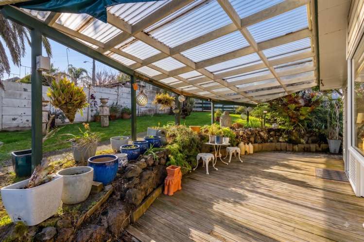 469 Beach Road Murrays Bay_14