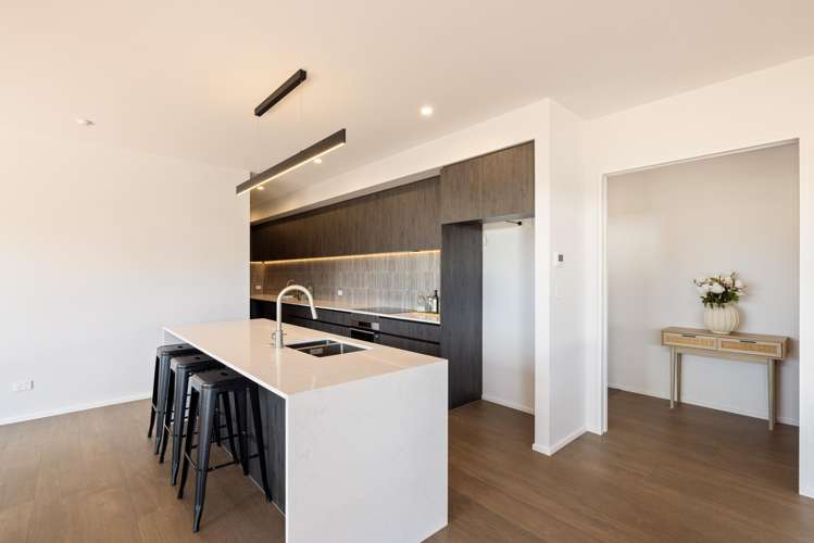 38 Bridgehampton Drive_3