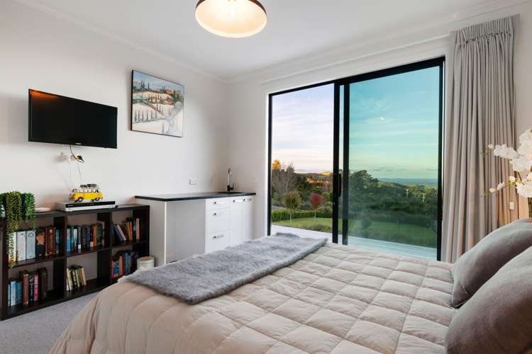 6 Tiwarawara Lane Pirongia_25