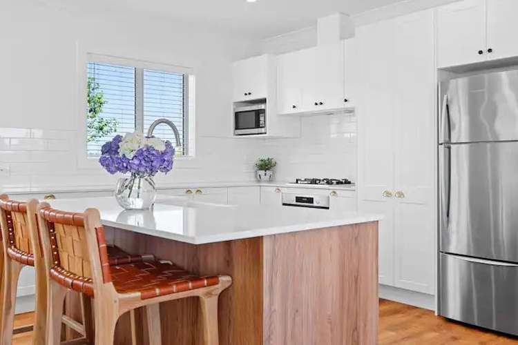 43 Donnelly Street Oakura New Plymouth Houses for Rent One Roof