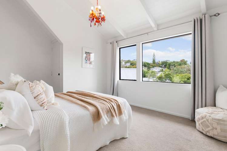 2/37 Alexander Avenue Torbay_13