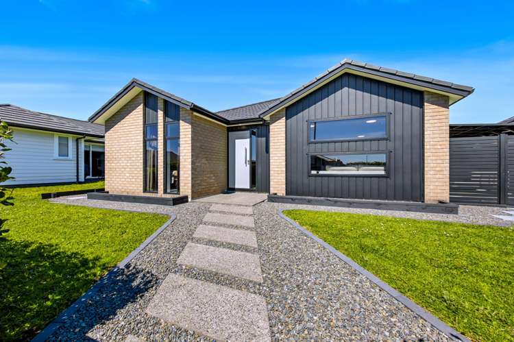 6 Wesleyan Street Paerata_20