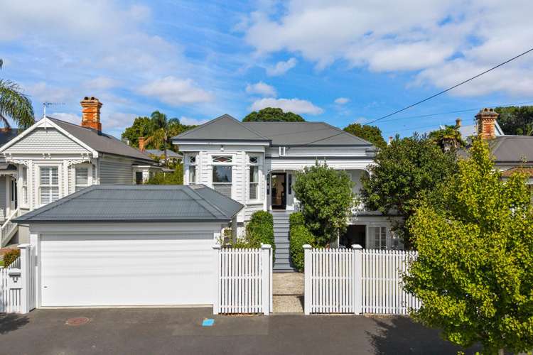 58 Albert Road Devonport_1