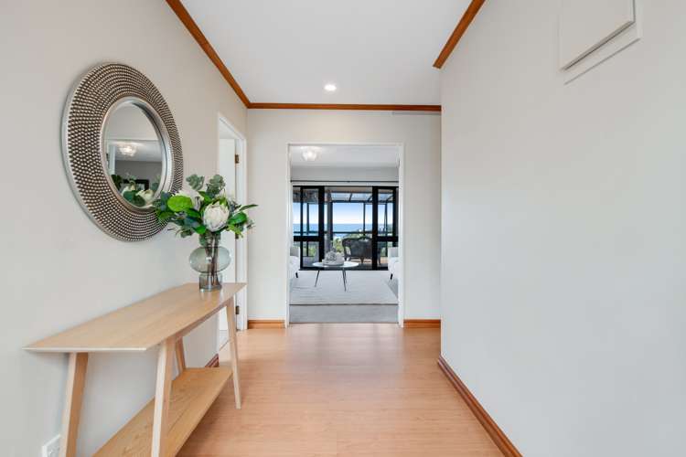 15 Higham Ferrers Place Red Beach_8