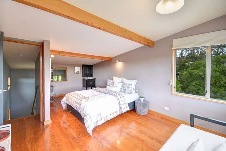 30 McIntosh Road 2492_11