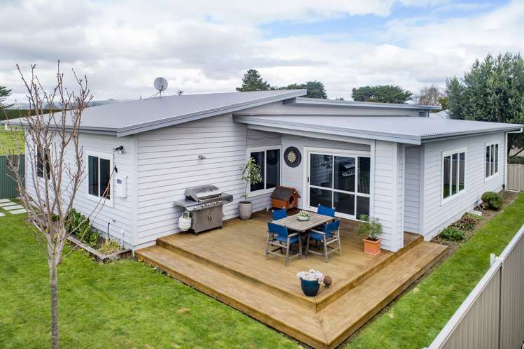 10 Anna Lane Raureka_0