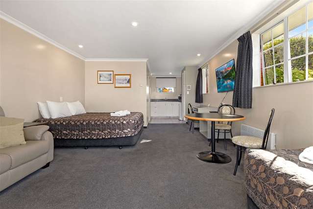 161-163 Middle Renwick Road, Admirals Motor Lodge Blenheim_3