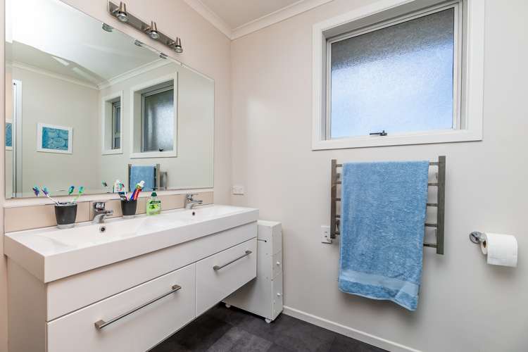 19 Tawa Street Glenwood_10