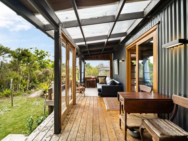 8 Beach Road Long Beach_10