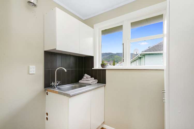 363 George Street Stokes Valley_10