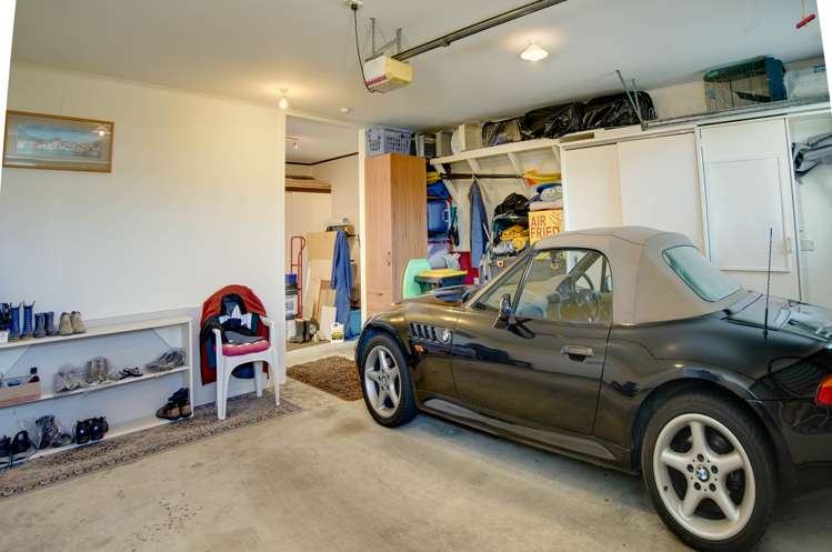 81 Aldinga Avenue Stoke_19