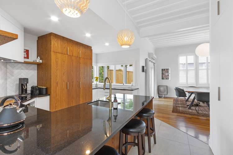 11 Colenso Avenue Hospital Hill_6