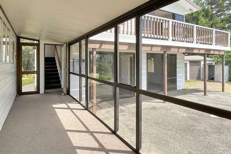 74 Lookout Road Parapara_7