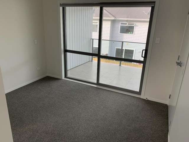 2/58 Wellington Street Hamilton East_3