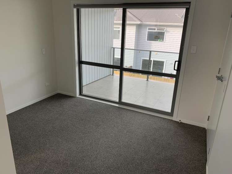 2/58 Wellington Street Hamilton East_3