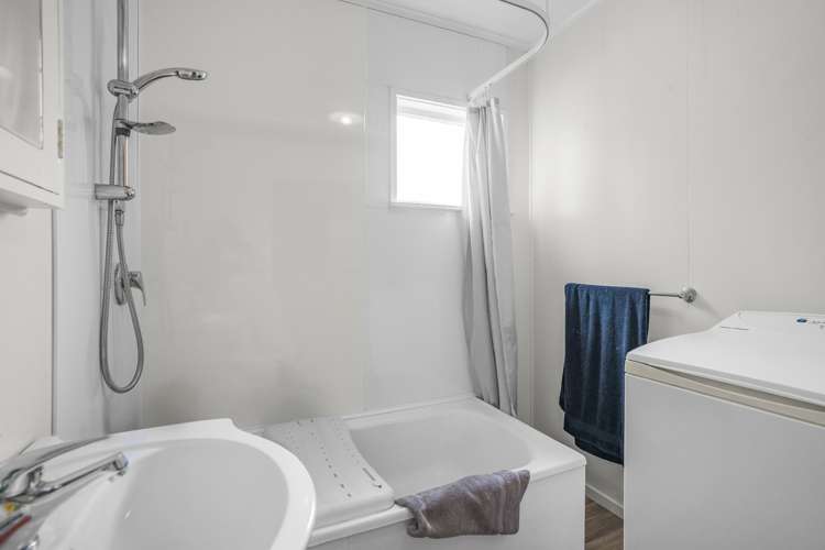 2 Reading Street Wainuiomata_5