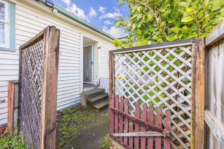 92 & 94 Peachgrove Road Hamilton East_16