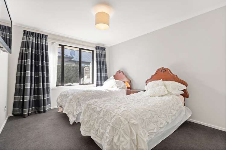 1 Brinsworth Avenue West Melton_11