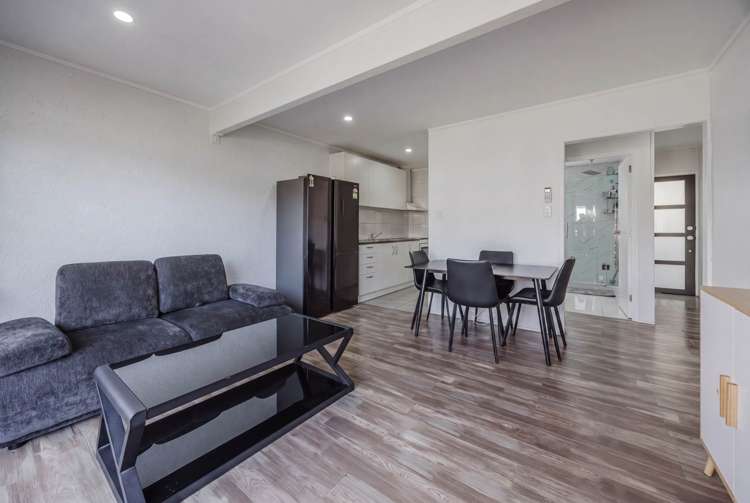 2/148 Penrose Road_2